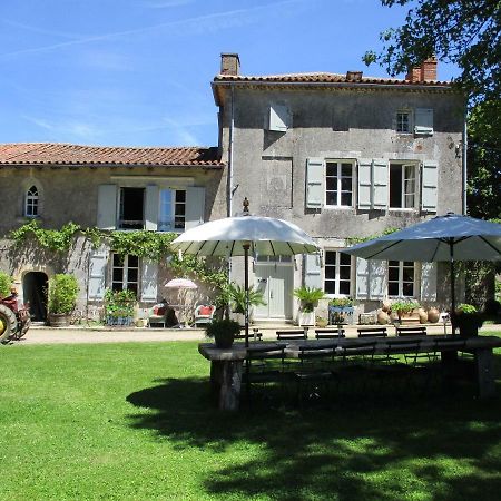 Domaine De Lalat - B&B With En-Suite Bathrooms All Rooms With Garden Views Montembœuf 外观 照片