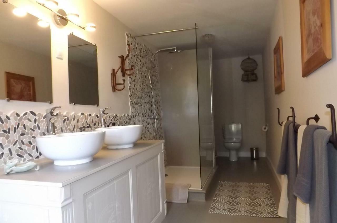 Domaine De Lalat - B&B With En-Suite Bathrooms All Rooms With Garden Views Montembœuf 外观 照片